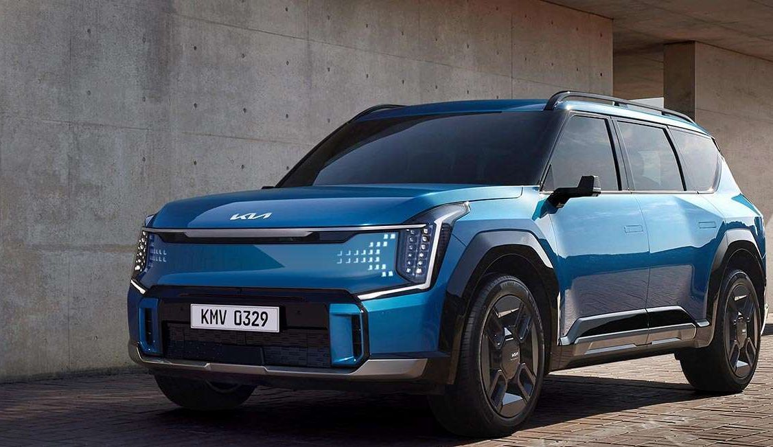 Kia EV9 Electric SUV Launched in India at ₹1.30 Crore